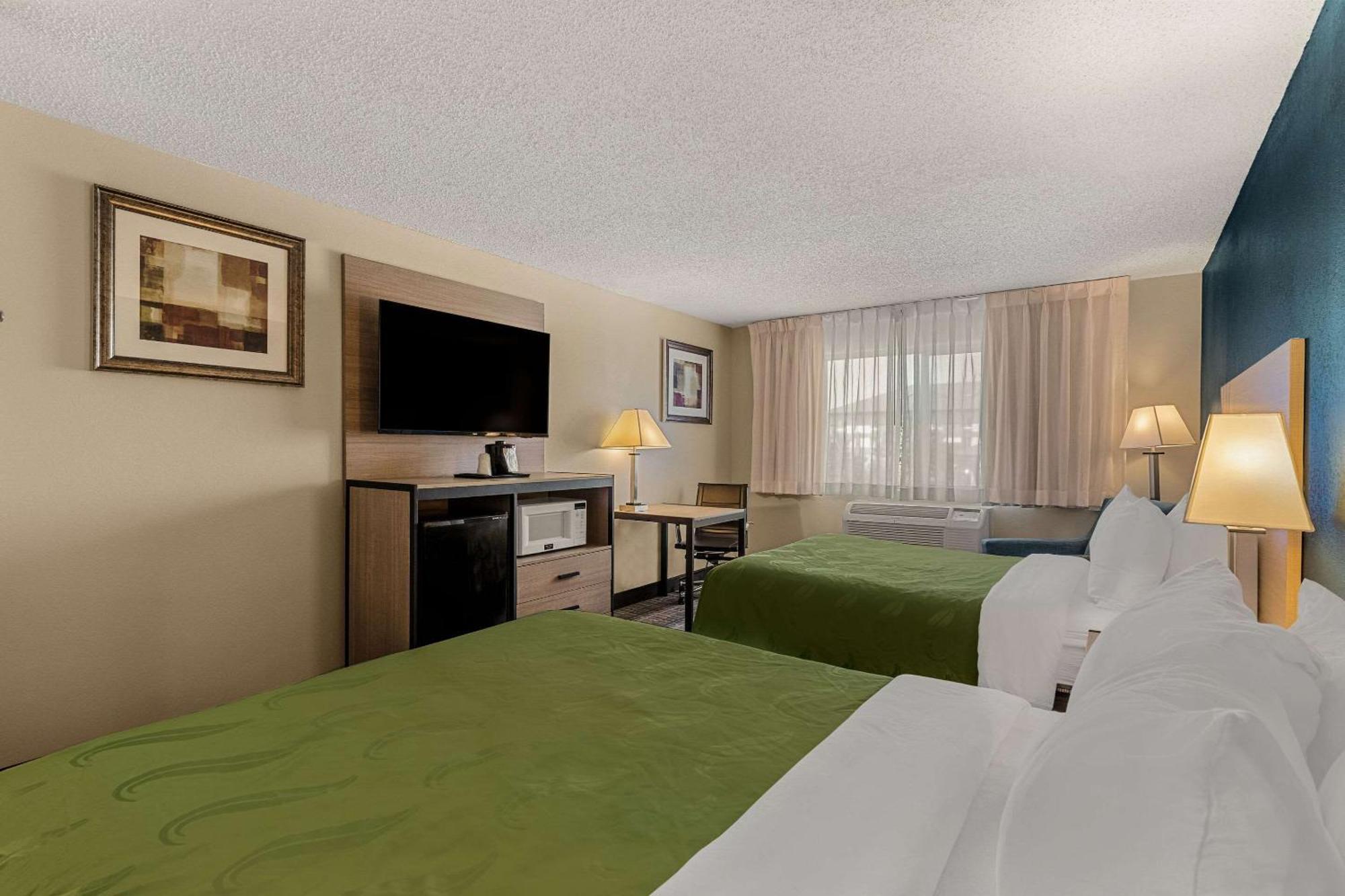 Quality Denver Northeast 2* Brighton
