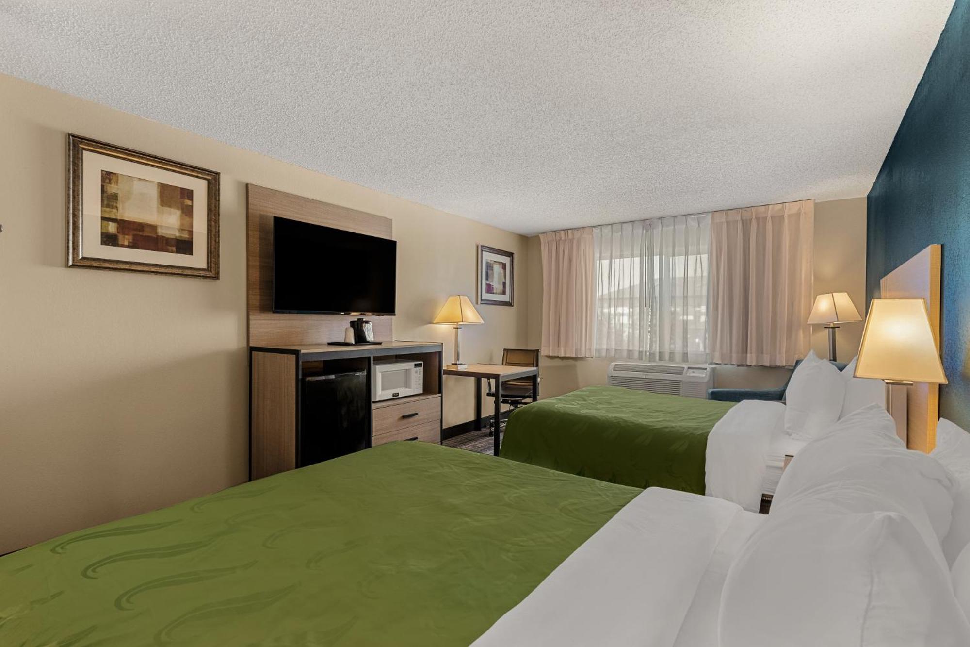 Quality Denver Northeast 2* Brighton