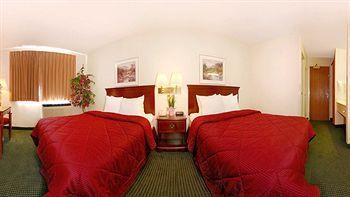 Quality Denver Northeast 2* Brighton